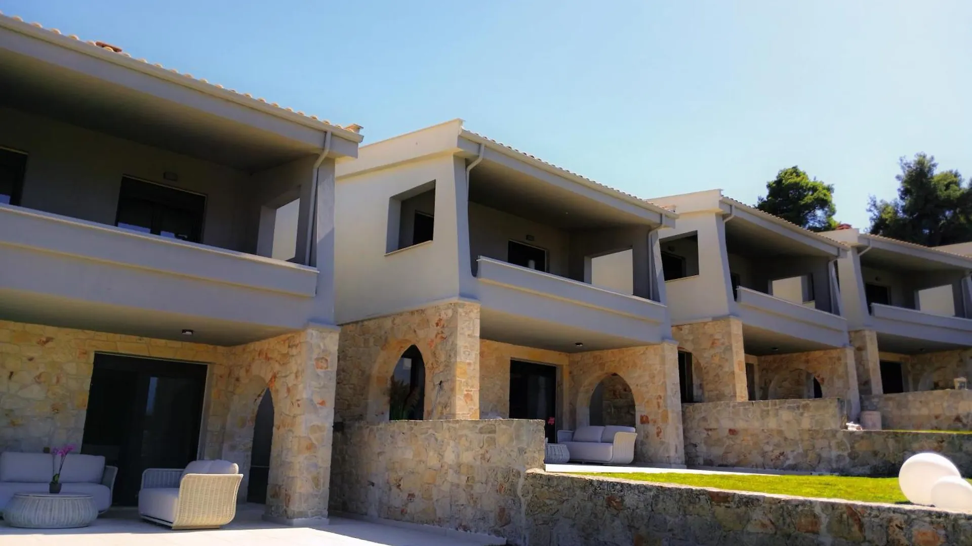 Helios Blue Villas Kassandra Kryopigi Grekland