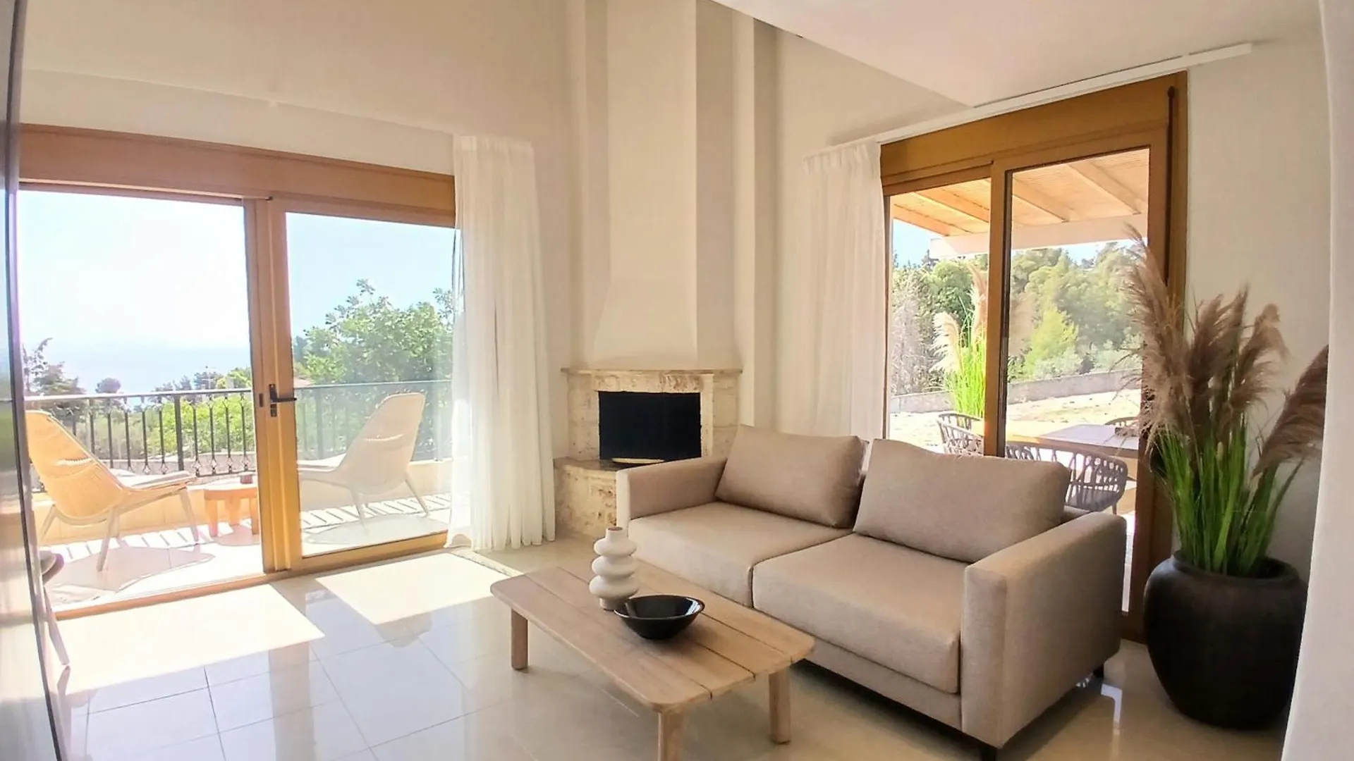 Helios Blue Villas Kassandra Kriopigi